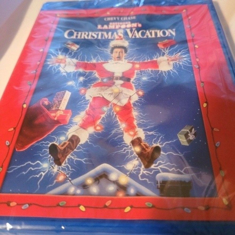 National Lampoons Christmas Vacation bluray disc in package nwt New movi…